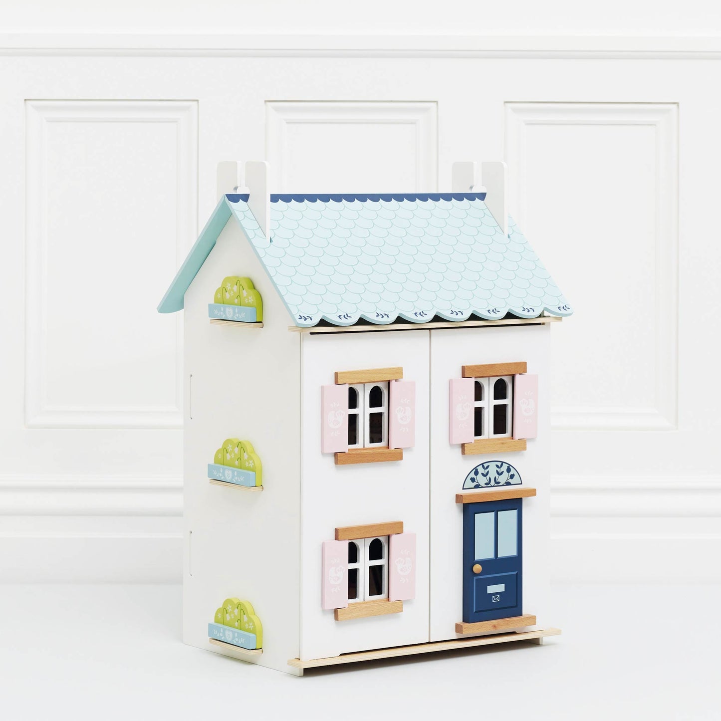 Bluebelle Wooden Dolls House