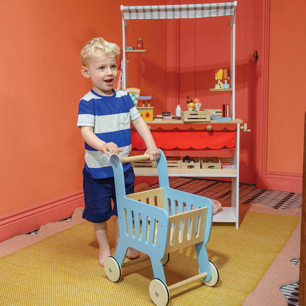 Shopkeepers stand pretend playsets with wooden accessories - Froglet Toys
